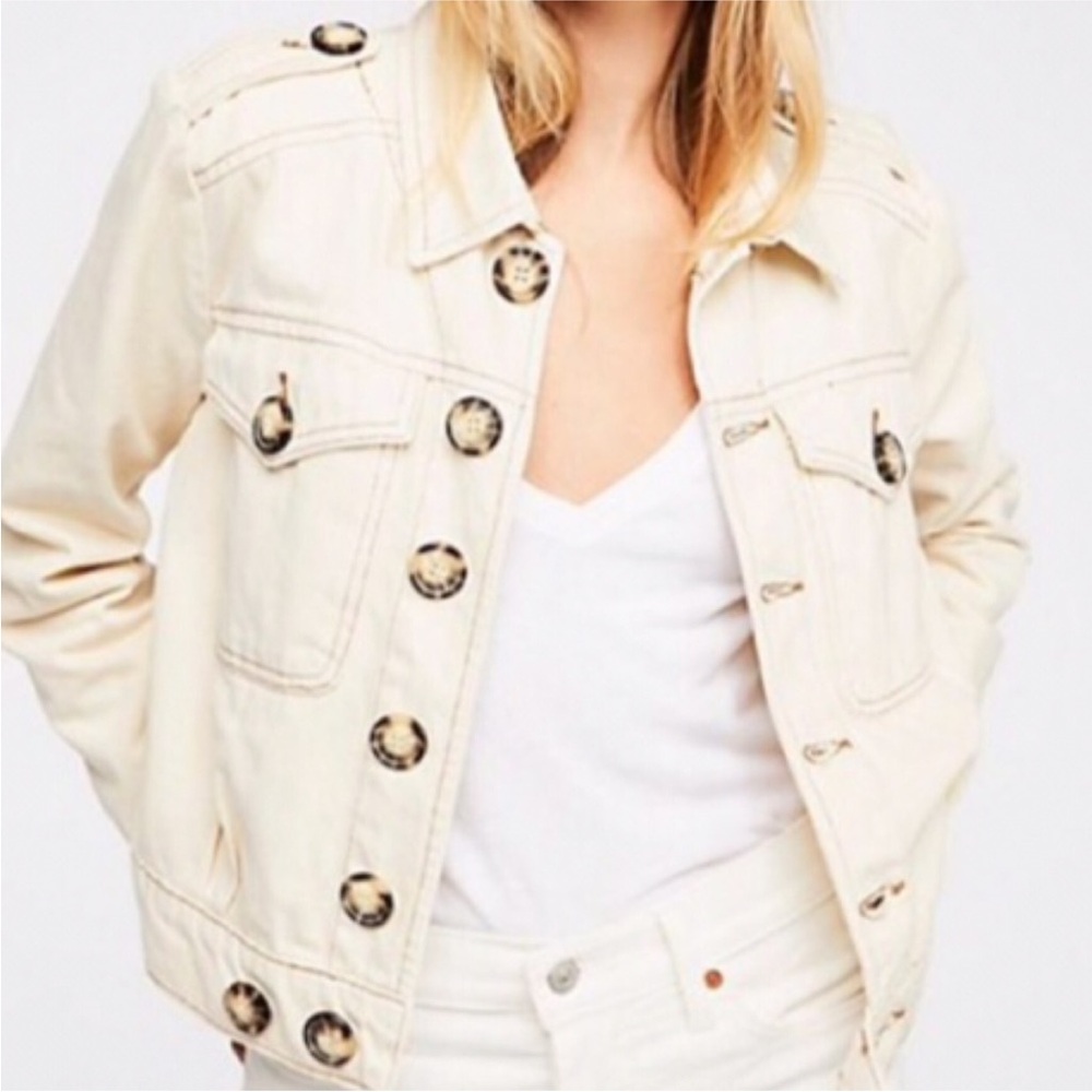 Women's Cream Button-Up Jacket